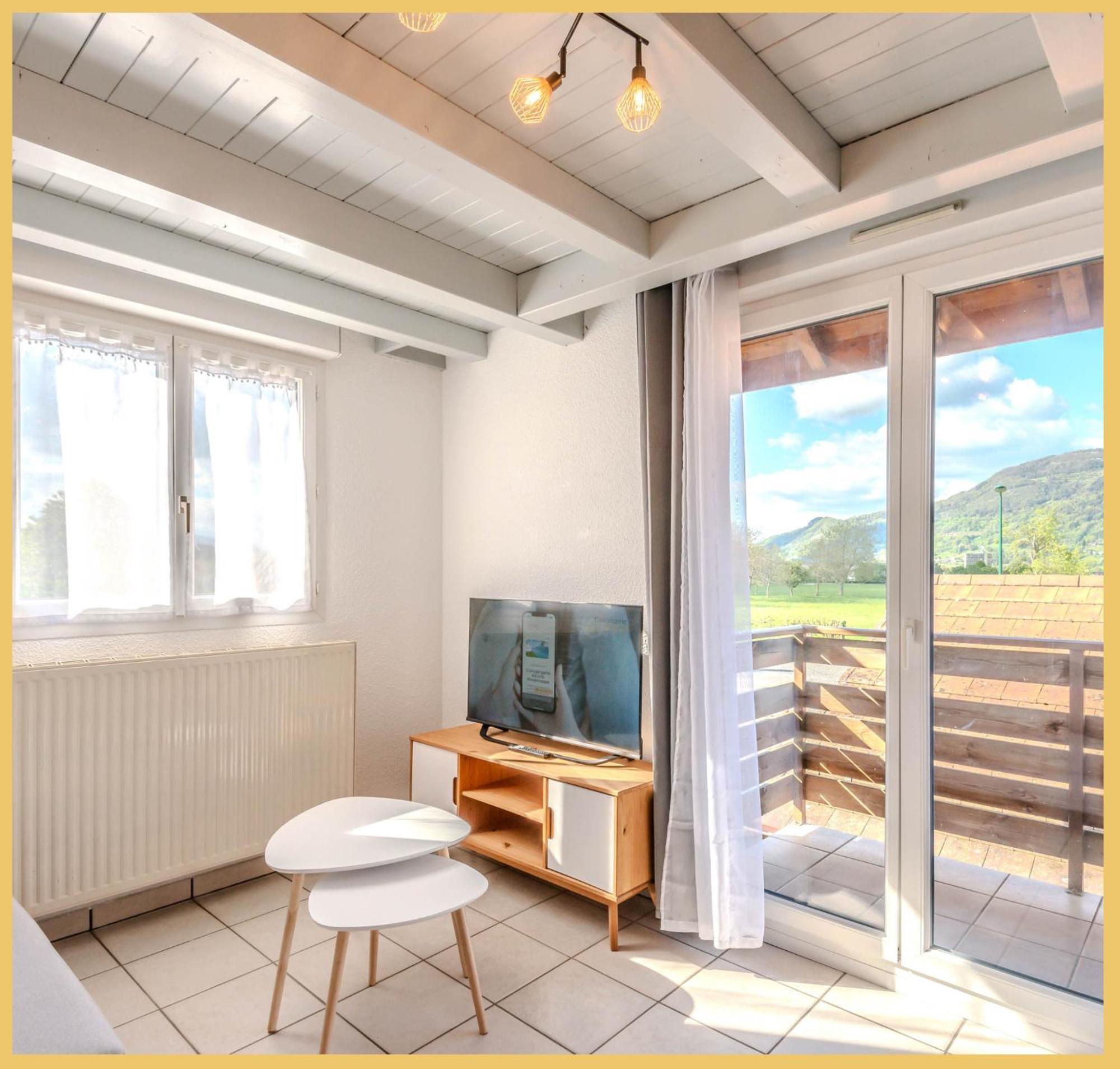 Le Faucigny Apartment Saint-Pierre-en-Faucigny ภายนอก รูปภาพ